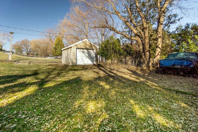 815-817 Sweeney Road, Edgerton, WI 53534