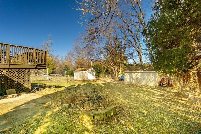 815-817 Sweeney Road, Edgerton, WI 53534