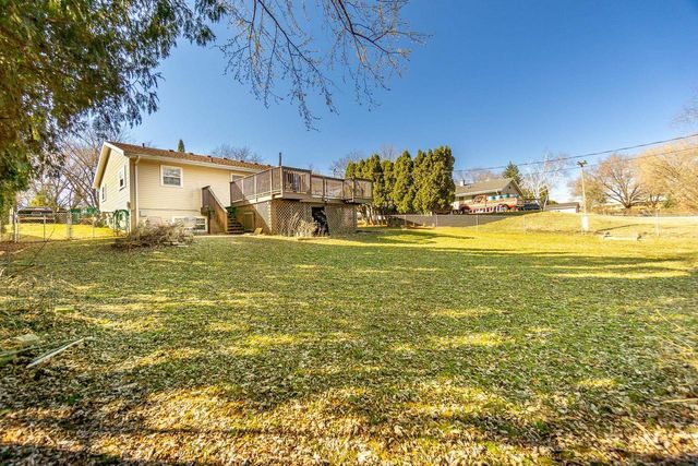 815-817 Sweeney Road, Edgerton, WI 53534