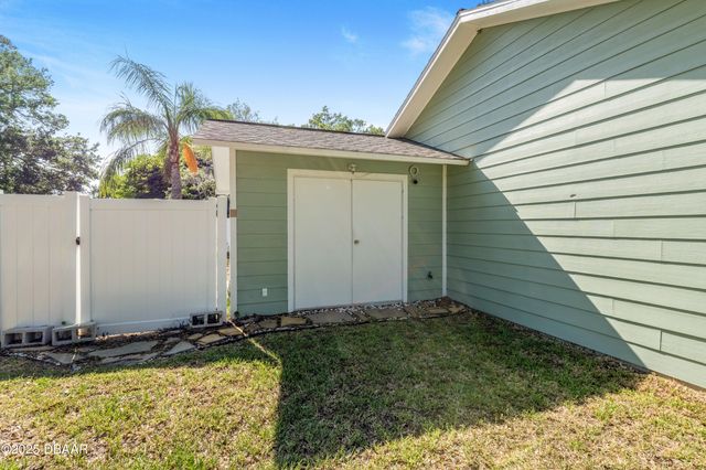 960 Tall Pine Drive, Port Orange, FL 32127