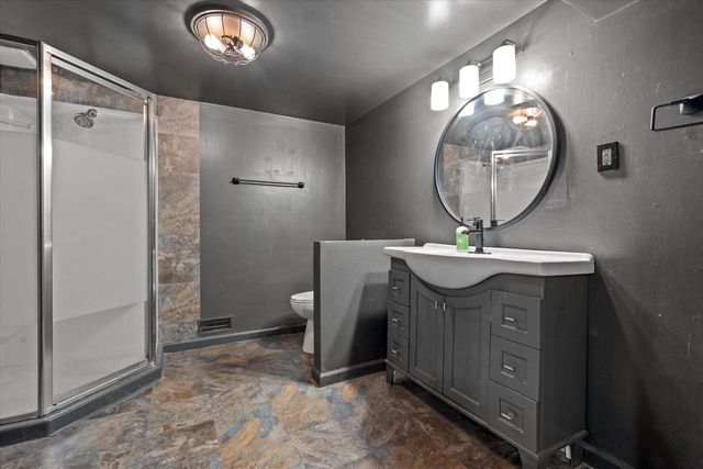 N84W16093 Donald COURT, Menomonee Falls, WI 53051