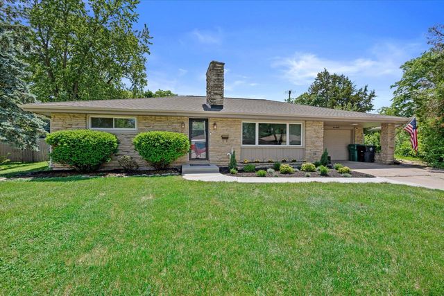 N84W16093 Donald COURT, Menomonee Falls, WI 53051