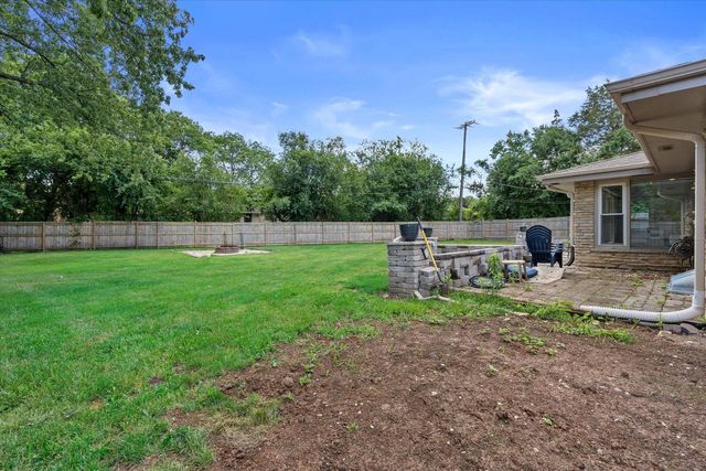N84W16093 Donald COURT, Menomonee Falls, WI 53051