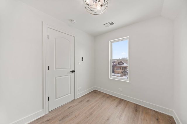 9319 S Merrill Avenue, Chicago, IL 60617