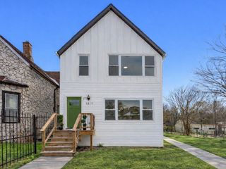 9319 S Merrill Avenue, Chicago, IL 60617
