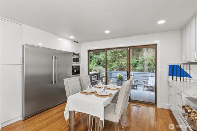 2202 Sahalee Drive E, Sammamish, WA 98074