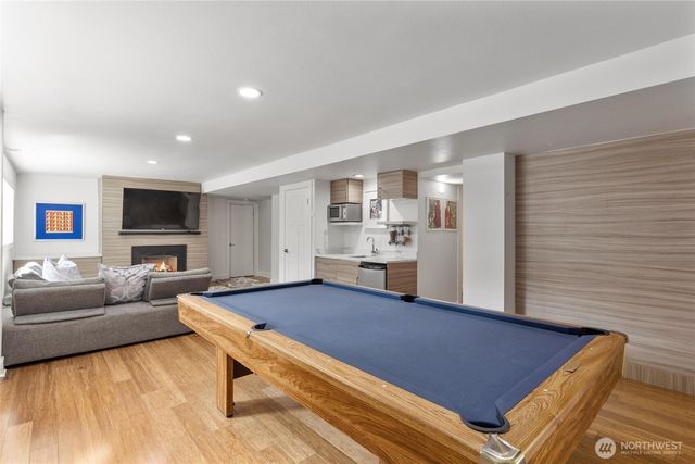 2202 Sahalee Drive E, Sammamish, WA 98074