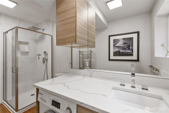 2202 Sahalee Drive E, Sammamish, WA 98074