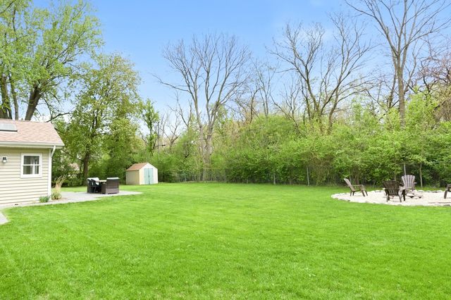 0N717 Knollwood Drive, Wheaton, IL 60187