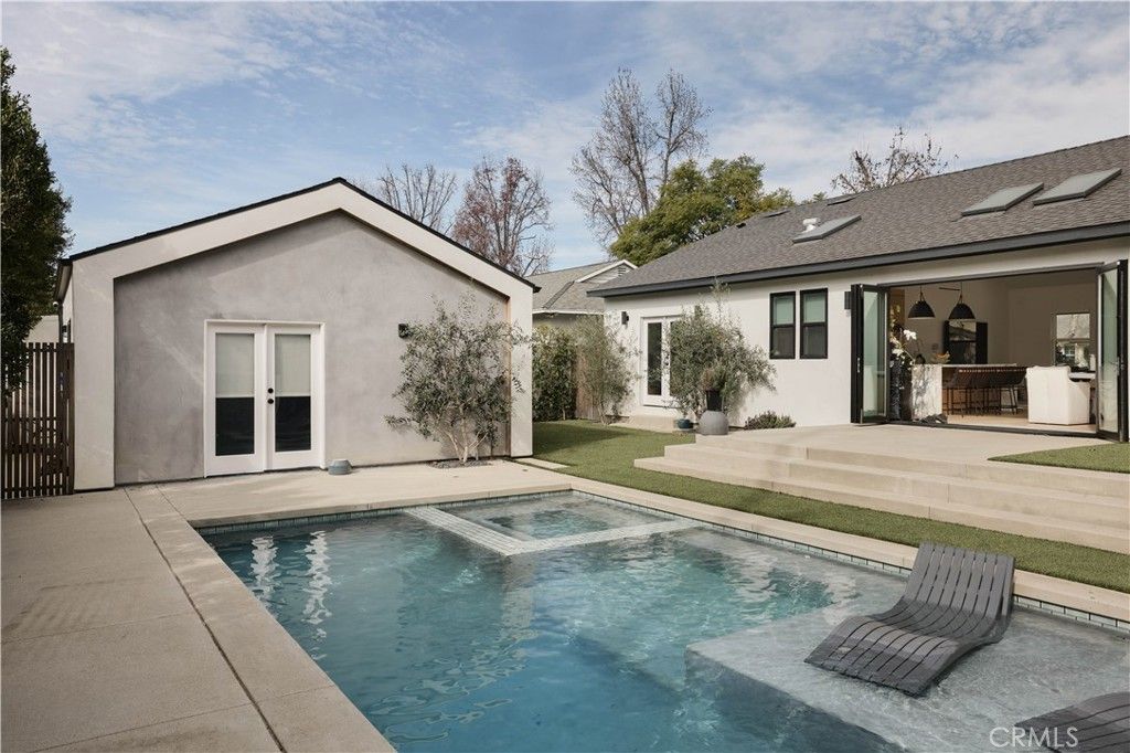13916 La Maida Street, Sherman Oaks, CA 91423