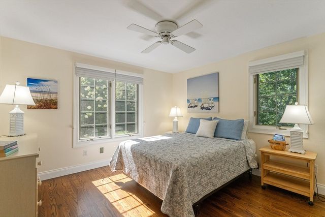 30 Hill And Plain Road, Falmouth, MA 02536