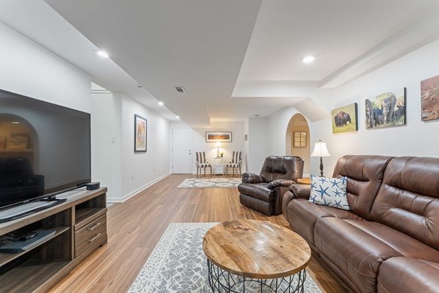 30 Hill And Plain Road, Falmouth, MA 02536