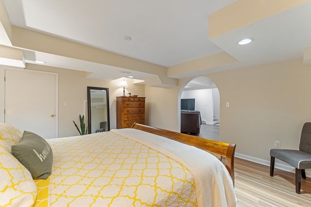 30 Hill And Plain Road, Falmouth, MA 02536