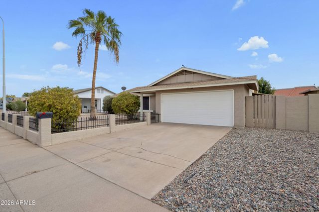 737 W EL PRADO Road, Chandler, AZ 85225