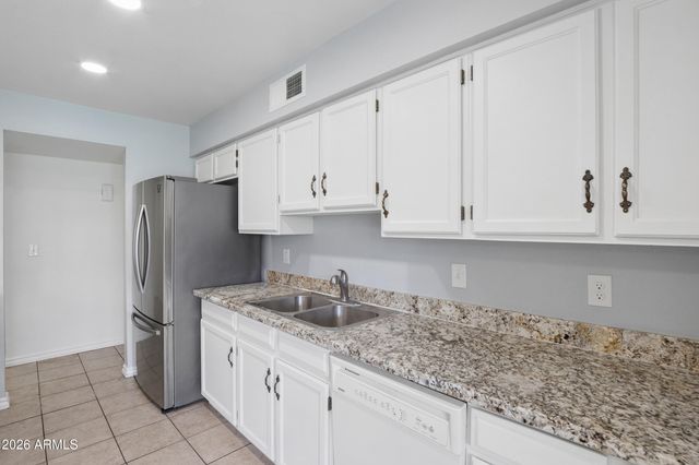 737 W EL PRADO Road, Chandler, AZ 85225