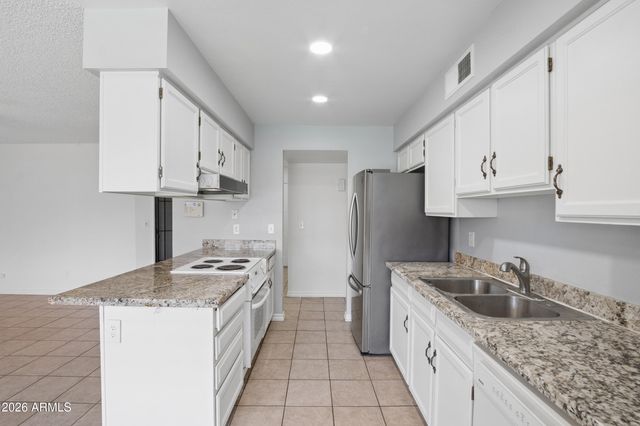 737 W EL PRADO Road, Chandler, AZ 85225