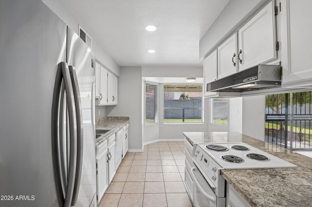 737 W EL PRADO Road, Chandler, AZ 85225