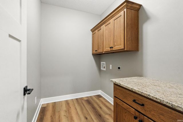 16846 Peridotite Cove, Huntertown, IN 46748