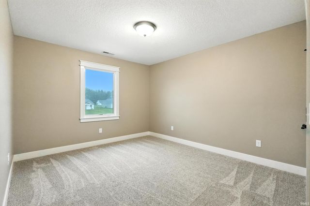 16846 Peridotite Cove, Huntertown, IN 46748