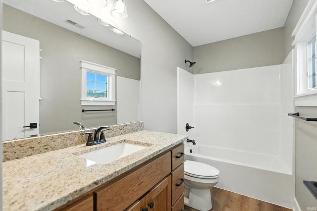 16846 Peridotite Cove, Huntertown, IN 46748