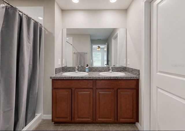 5143 WHITE CHICORY DRIVE, Apollo Beach, FL 33572