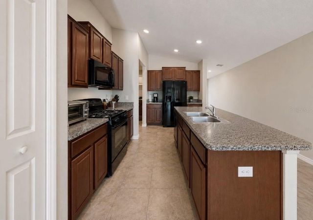 5143 WHITE CHICORY DRIVE, Apollo Beach, FL 33572