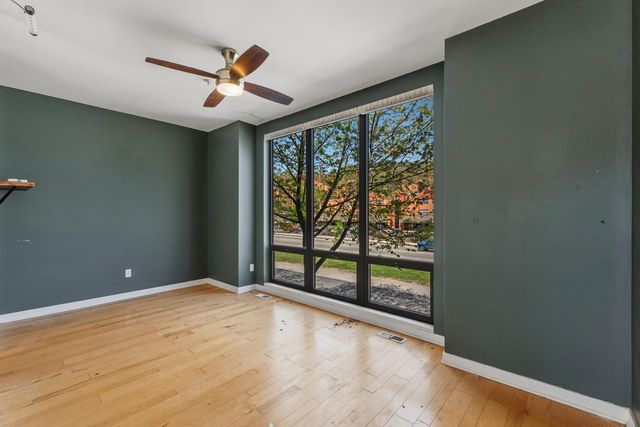 301 Mill Reserve DRIVE, Waukesha, WI 53188