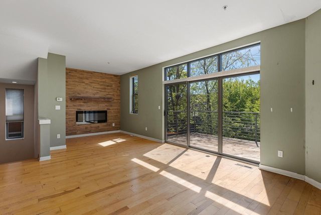 301 Mill Reserve DRIVE, Waukesha, WI 53188