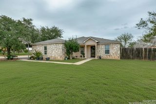 745 Cimarron Square, Poteet, TX 78065