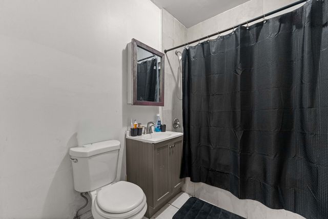 6811 S Washtenaw Avenue, Chicago, IL 60629