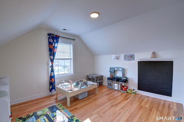 16 Tall Wood Drive, East Hampton, CT 06424