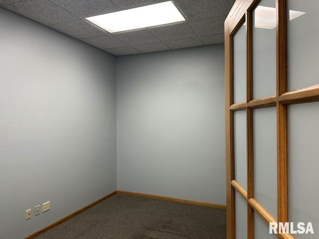 3359 MIDDLE Road 1, Bettendorf, IA 52722