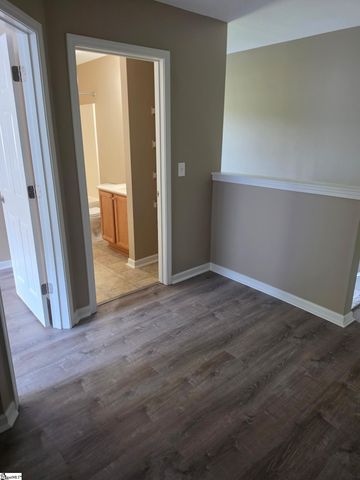 124 Midwood Road, Travelers Rest, SC 29690