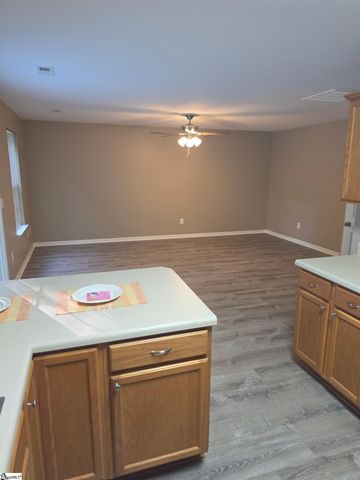 124 Midwood Road, Travelers Rest, SC 29690