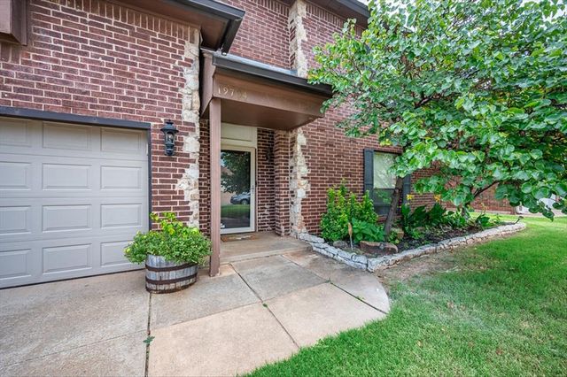 19704 Harness Court, Edmond, OK 73012