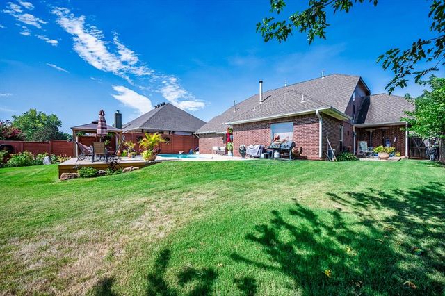 19704 Harness Court, Edmond, OK 73012