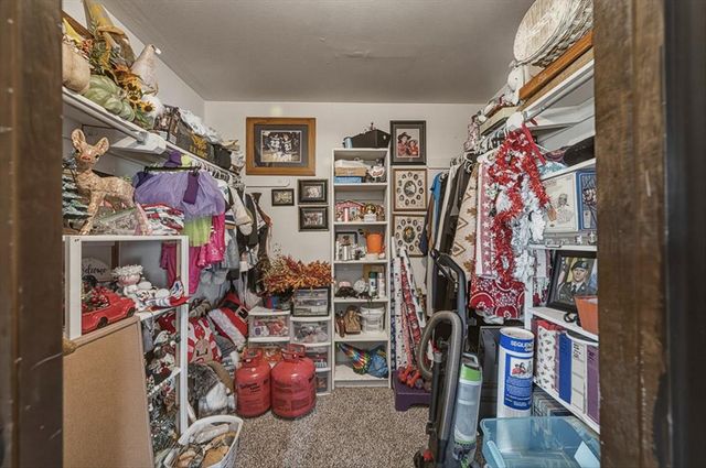 19704 Harness Court, Edmond, OK 73012
