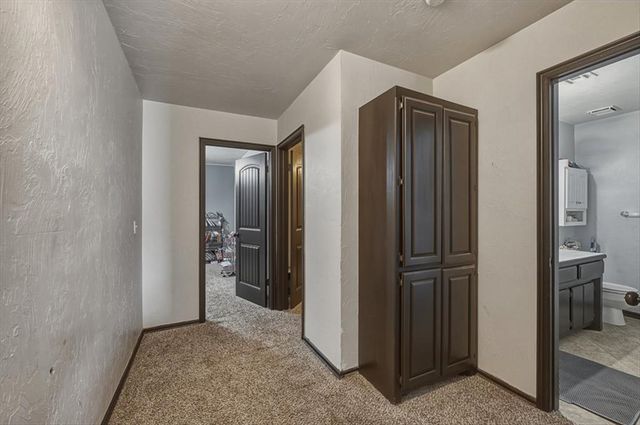 19704 Harness Court, Edmond, OK 73012