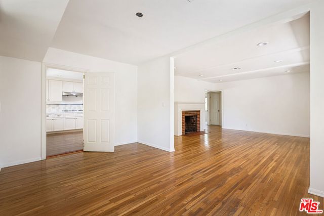5005 Varna Avenue, Sherman Oaks, CA 91423
