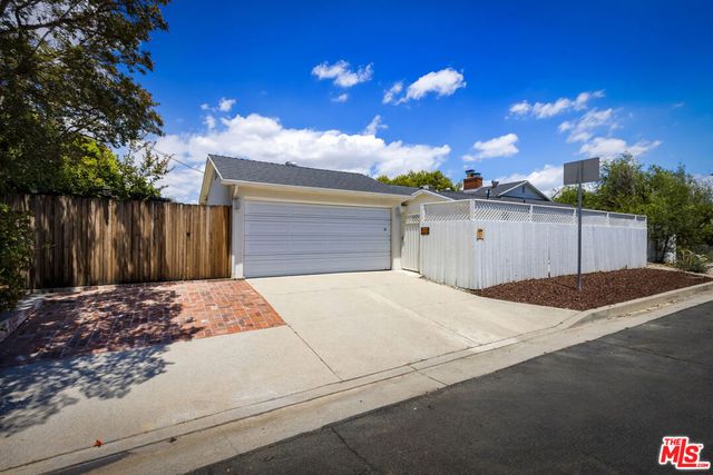 5005 Varna Avenue, Sherman Oaks, CA 91423