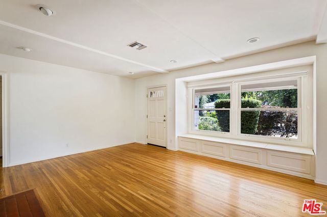 5005 Varna Avenue, Sherman Oaks, CA 91423