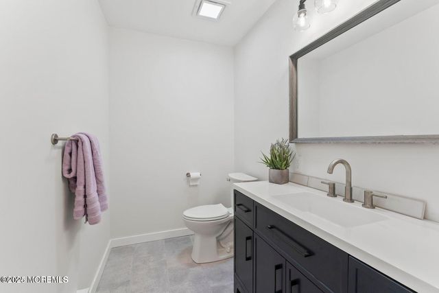6 Bayberry Lane, Whiting, NJ 08759