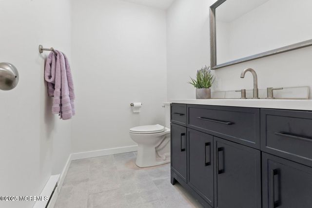 6 Bayberry Lane, Whiting, NJ 08759