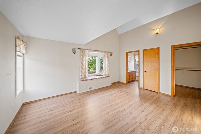 1911 E Island Lake Drive, Shelton, WA 98584
