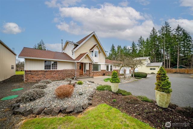 1911 E Island Lake Drive, Shelton, WA 98584