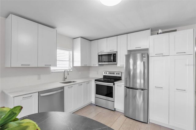 200 36TH AVENUE N 201A, St Petersburg, FL 33704