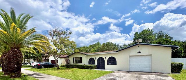10774 SW 175th Terrace, Miami, FL 33157