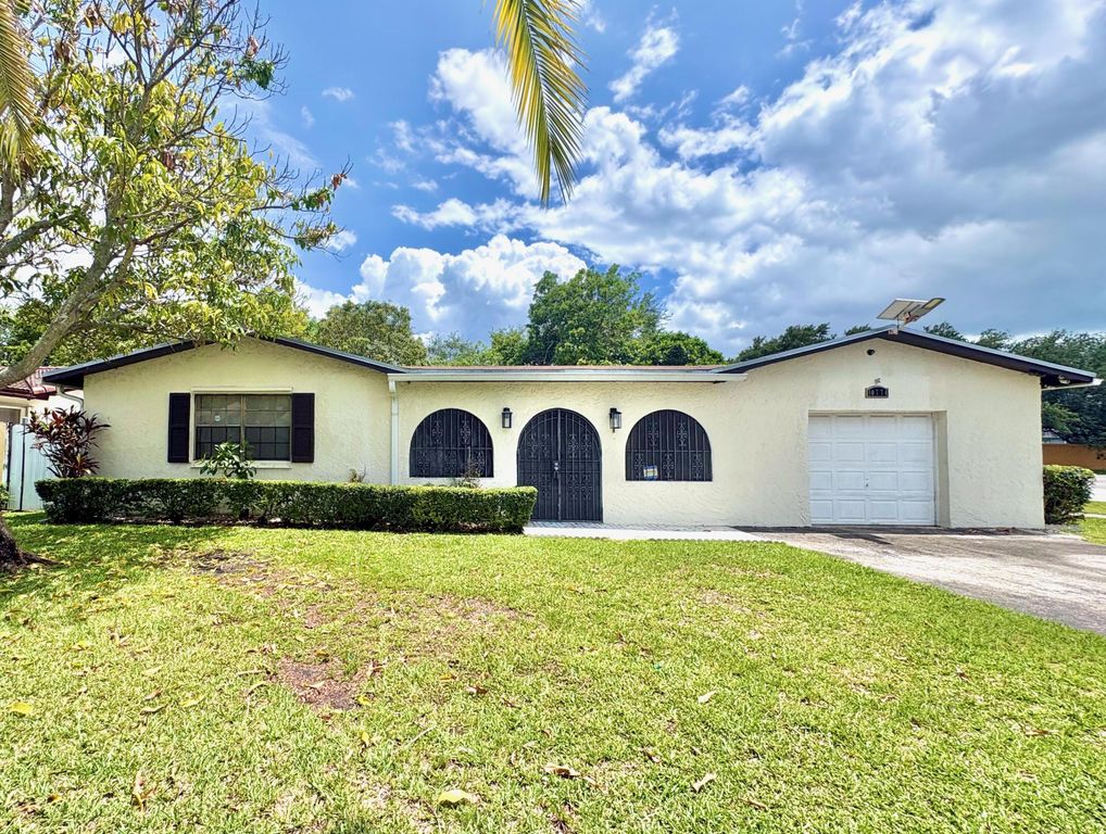10774 SW 175th Terrace, Miami, FL 33157