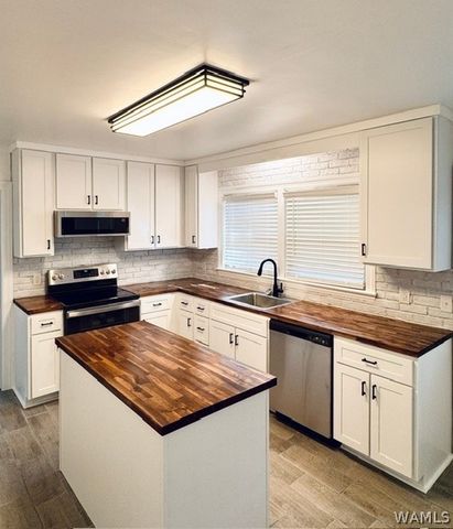 2105 22nd, Northport, AL 35476