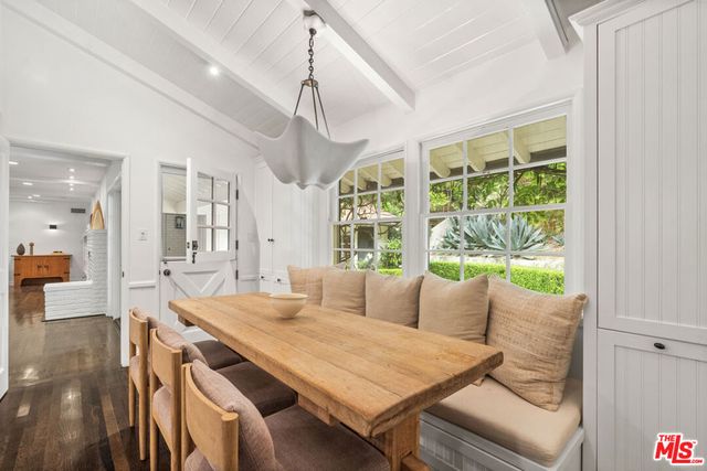 2107 El Roble Lane, Beverly Hills, CA 90210